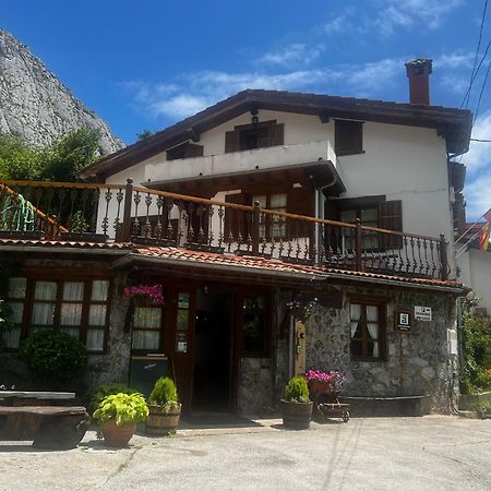 Hotel Rural El Sestil Dobres Buitenkant foto