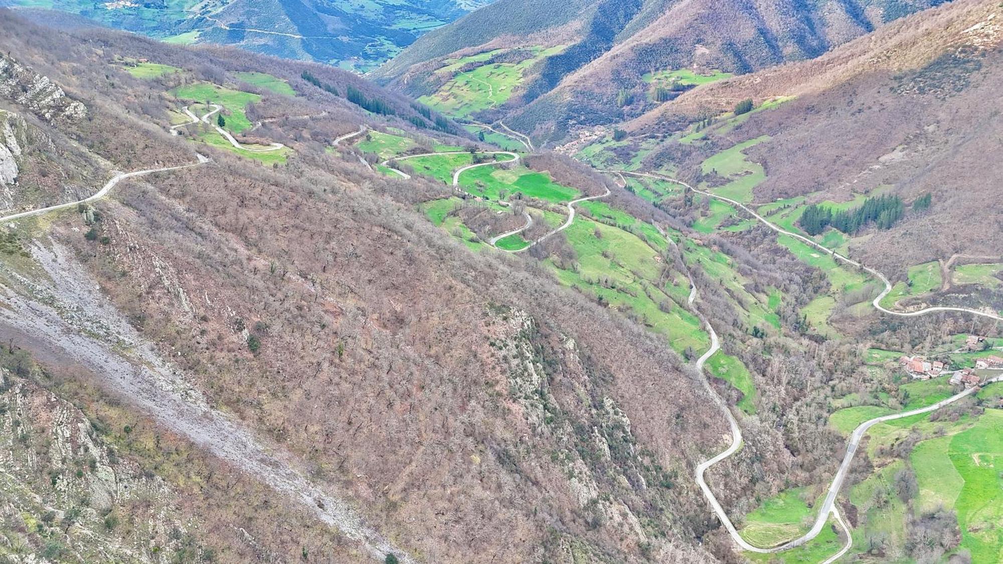 Hotel Rural El Sestil Dobres Buitenkant foto