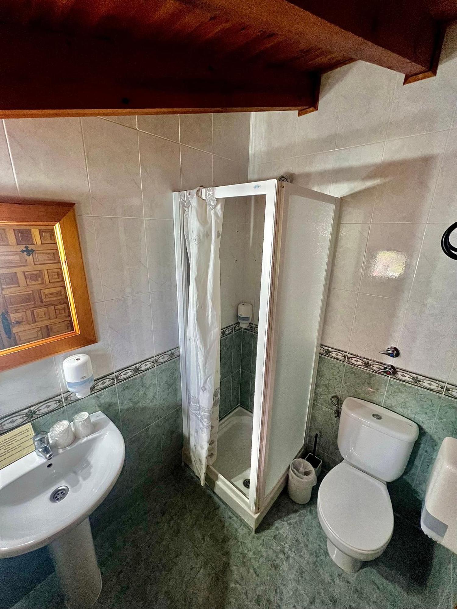 Hotel Rural El Sestil Dobres Buitenkant foto