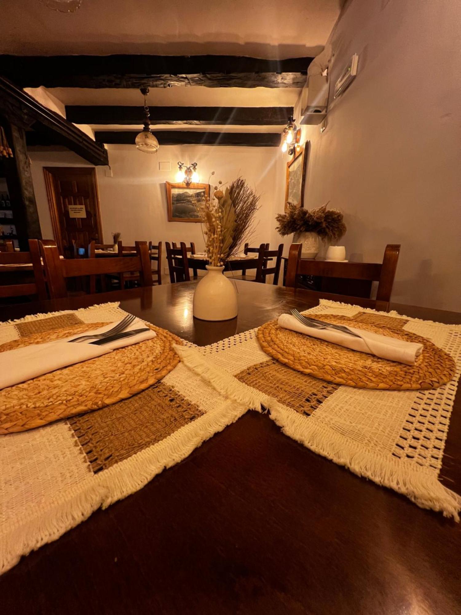 Hotel Rural El Sestil Dobres Buitenkant foto